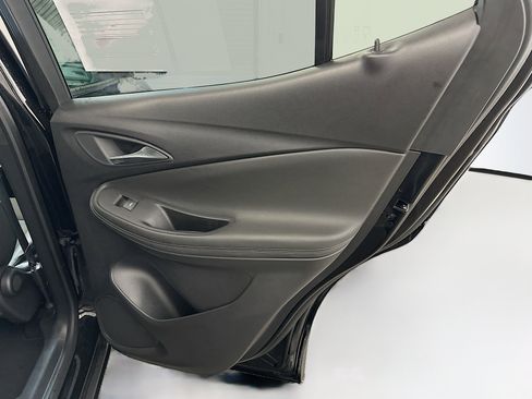 Used 2025 Buick Encore GX Preferred image 31