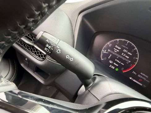 Used 2023 Honda HR-V EX-L image 28