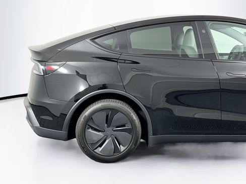 Used 2026 Tesla Model Y Long Range AWD/4WD image 40
