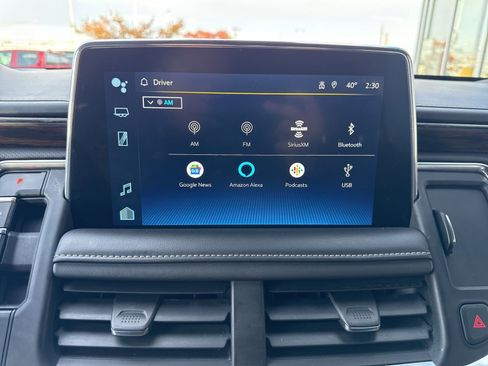 Used 2023 Chevrolet Suburban Premier image 26