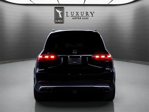 Used 2024 Mercedes-Benz GLS 63 AMG 4MATIC image 9