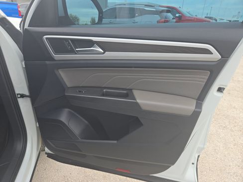 Used 2023 Volkswagen Atlas SE FWD image 27