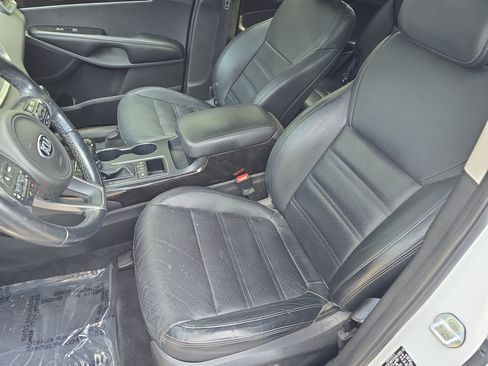 Used 2016 Kia Sorento EX AWD/4WD image 14