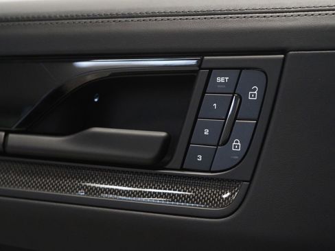 Used 2025 Porsche Cayenne Turbo GT image 33