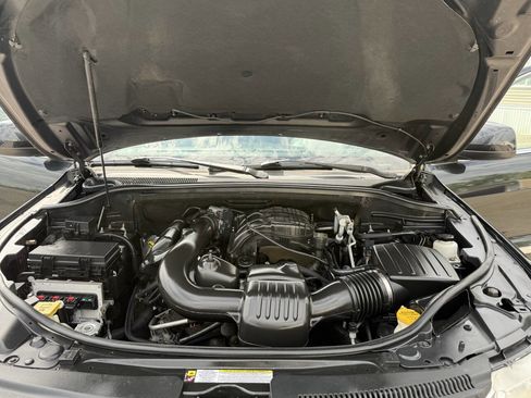 Used 2011 Jeep Grand Cherokee Laredo AWD/4WD image 18