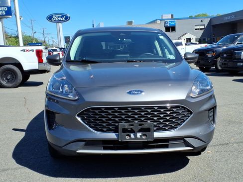 Used 2022 Ford Escape SE w/ Cold Weather Package AWD/4WD image 2