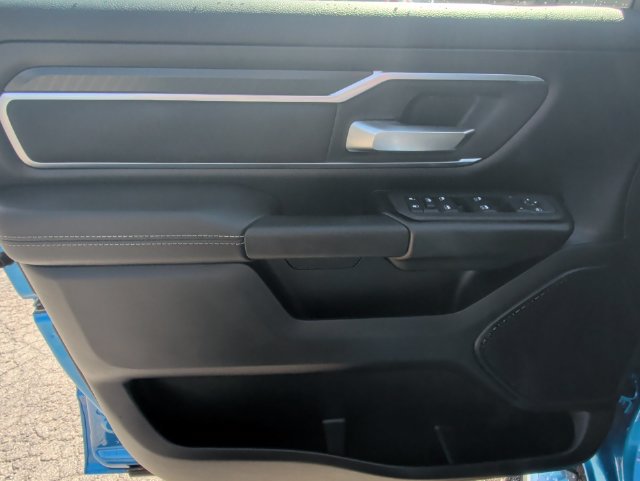 Used 2025 RAM 1500 Big Horn AWD/4WD image 24