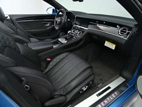 Used 2020 Bentley Continental GT AWD/4WD image 26