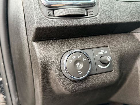 Used 2012 GMC Acadia Denali FWD image 12