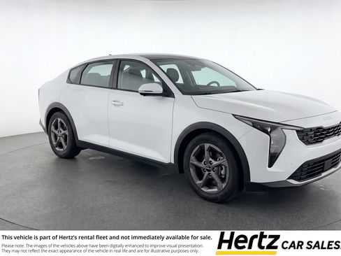 Used 2025 Kia K4 FWD image 1