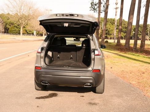 Used 2022 Jeep Cherokee Latitude Lux image 18