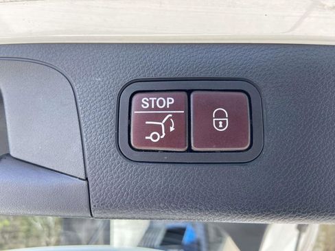 Used 2018 Mercedes-Benz GLC 300 image 10