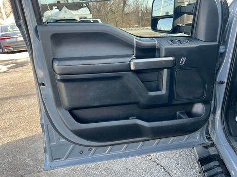 Used 2019 Ford F150 XLT w/ Equipment Group 302A Luxury image 13
