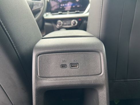 Used 2025 Chevrolet Trax LT image 23