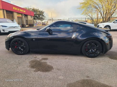 Used 2018 Nissan 370Z Coupe image 8