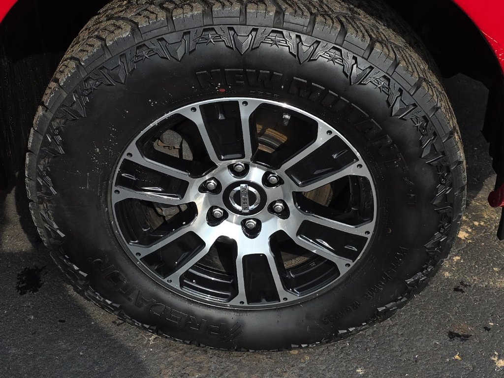 Used 2021 Nissan Titan SV AWD/4WD image 15