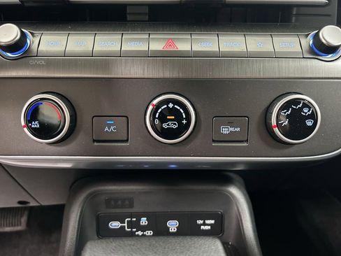 Used 2024 Hyundai Kona SE FWD image 18