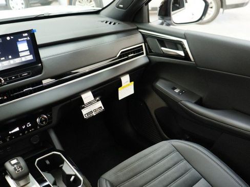 New 2026 Mitsubishi Outlander LE FWD image 22