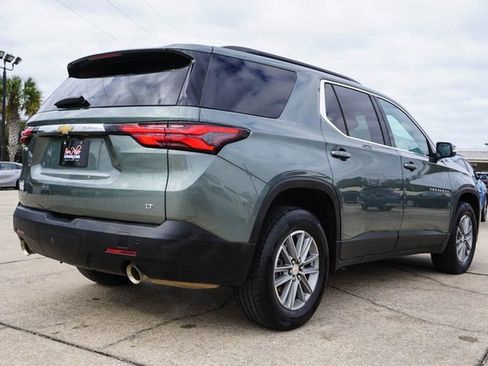 Used 2022 Chevrolet Traverse LT image 4