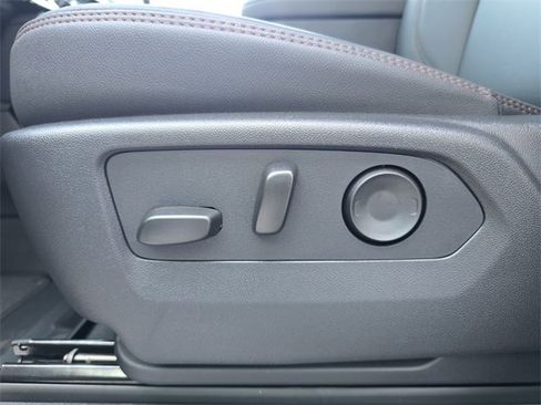 New 2026 GMC Sierra 2500 AT4 w/ AT4 Premium Plus Package image 19