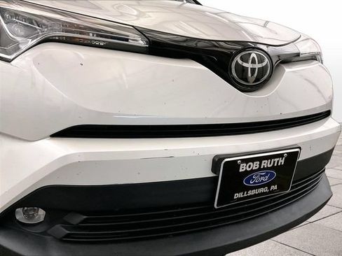 Used 2019 Toyota C-HR Limited FWD image 29