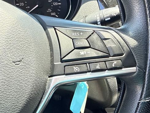Used 2019 Nissan Rogue Sport S FWD image 16