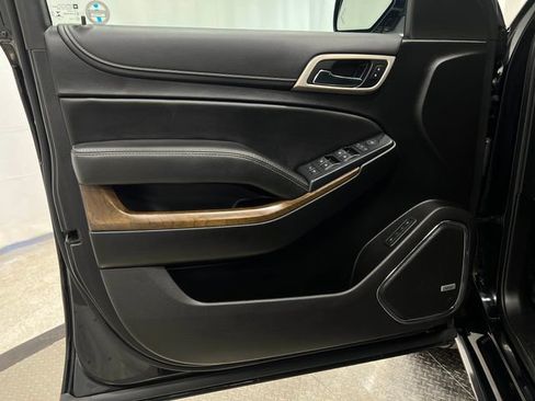 Used 2019 GMC Yukon XL Denali image 15