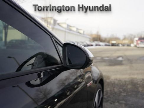 Used 2017 Volkswagen Golf 4-Door image 10