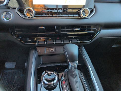 New 2026 GMC Canyon Elevation w/ Convenience Package image 13