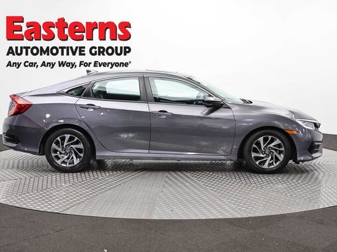 Used 2018 Honda Civic EX image 4