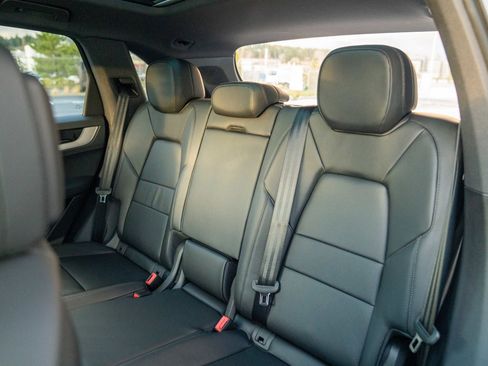 Certified 2026 Porsche Cayenne AWD/4WD image 23