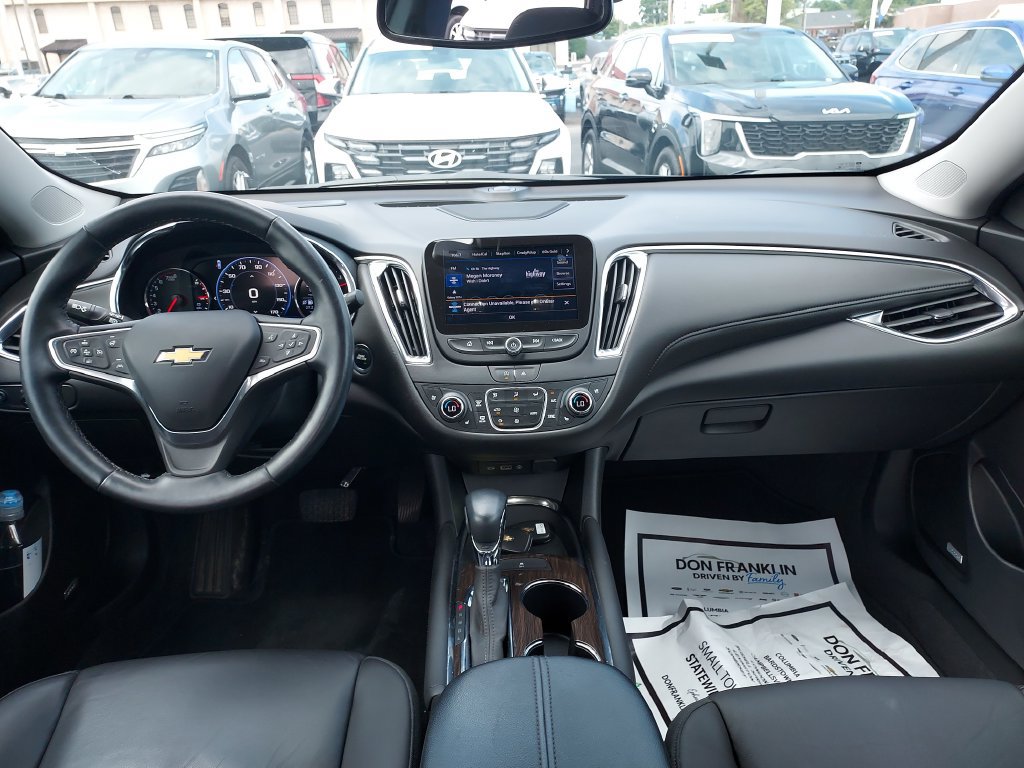 Used 2023 Chevrolet Malibu LT w/ Redline Edition FWD image 15