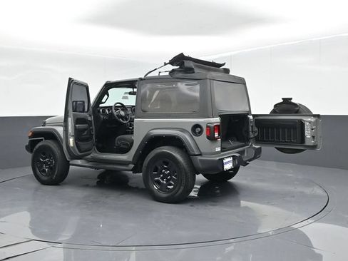 Used 2022 Jeep Wrangler Sport AWD/4WD image 60
