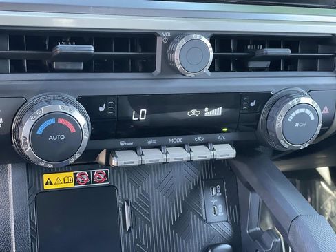 Used 2025 Toyota Tacoma TRD Off-Road w/ TRD Off Road Upgrade Package image 16