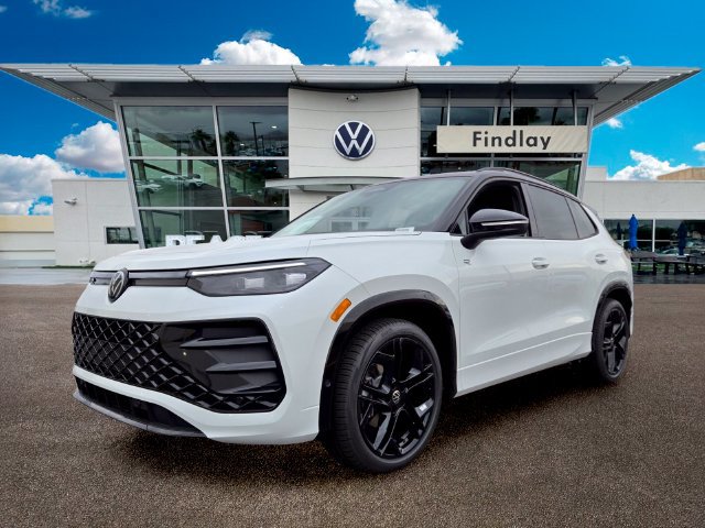 New 2026 Volkswagen Tiguan SE R-Line FWD image 2
