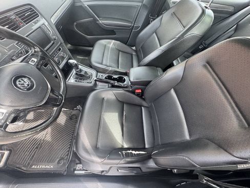 Used 2017 Volkswagen Golf Alltrack SE AWD/4WD image 28