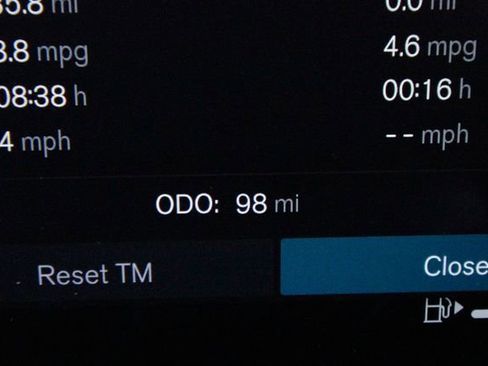 Certified 2025 Volvo XC90 B6 Plus w/ Protection Package Premier image 14