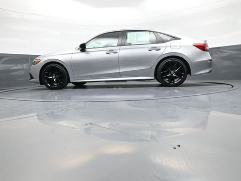 Used 2023 Honda Civic Sport image 32