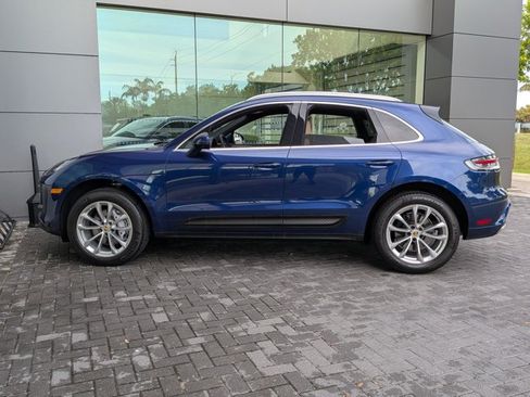Used 2023 Porsche Macan AWD/4WD image 9