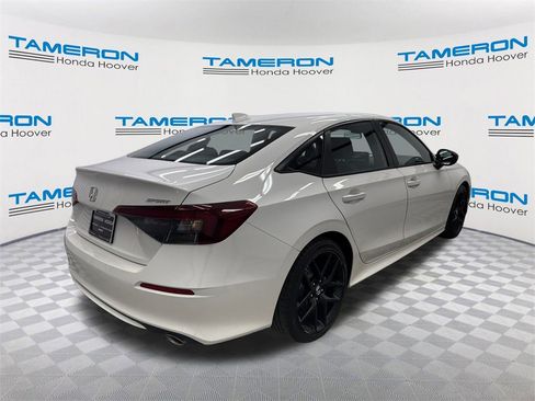 Used 2025 Honda Civic Sport image 5