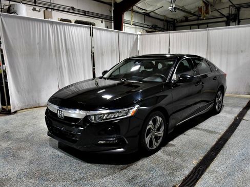 Used 2018 Honda Accord EX image 27