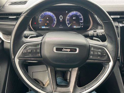 Used 2021 Jeep Grand Cherokee L Limited AWD/4WD image 10