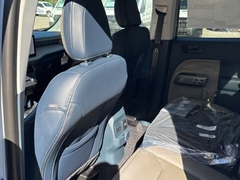 New 2025 Ford Maverick Lariat w/ 4K Tow Package image 35