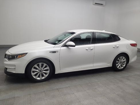 Used 2016 Kia Optima EX image 2