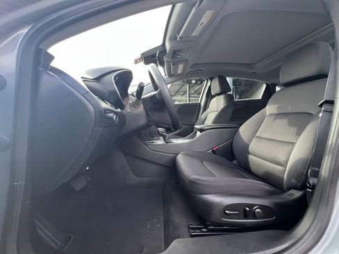 Used 2023 Chevrolet Malibu LT image 14
