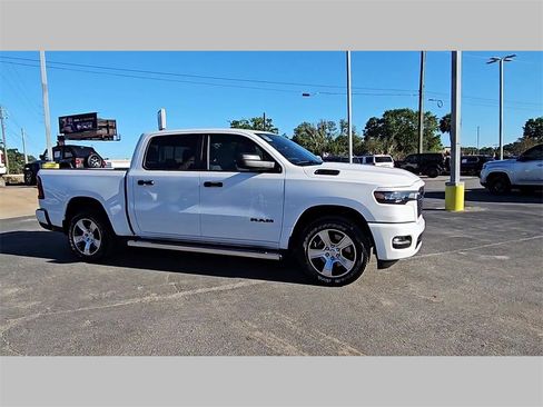 New 2026 RAM 1500 Express image 34