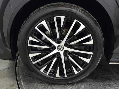 Used 2023 Lexus RZ 450e Premium image 13