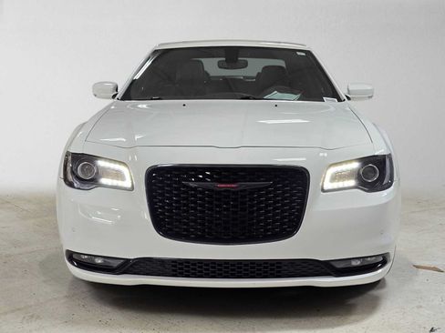 Used 2023 Chrysler 300 S RWD image 8