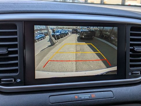 Used 2022 Kia Sportage LX w/ LX AWD Value Edition Package image 18