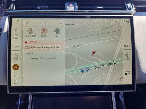 New 2026 Land Rover Range Rover Velar Dynamic SE image 21